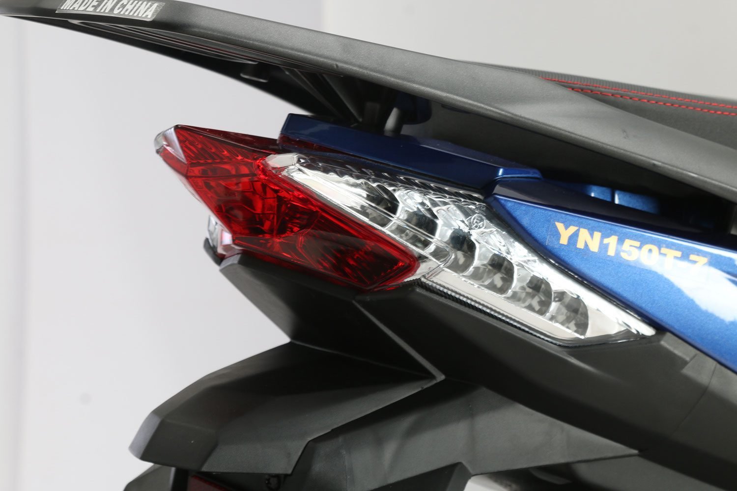 Vitacci Spark 150cc Street Legal Scooter, CVT Automatic, 4-Stroke, Air-Cooled Engine (GY6) - Image 12