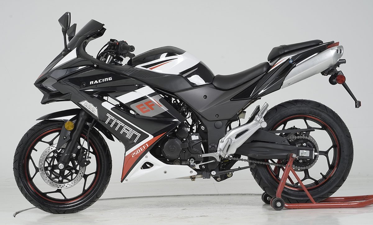 Vitacci Titan 250 EFI Motorcycle, 6-Speed Manual, Single Cylinder, Oil-Cooled with Balancer - Image 5
