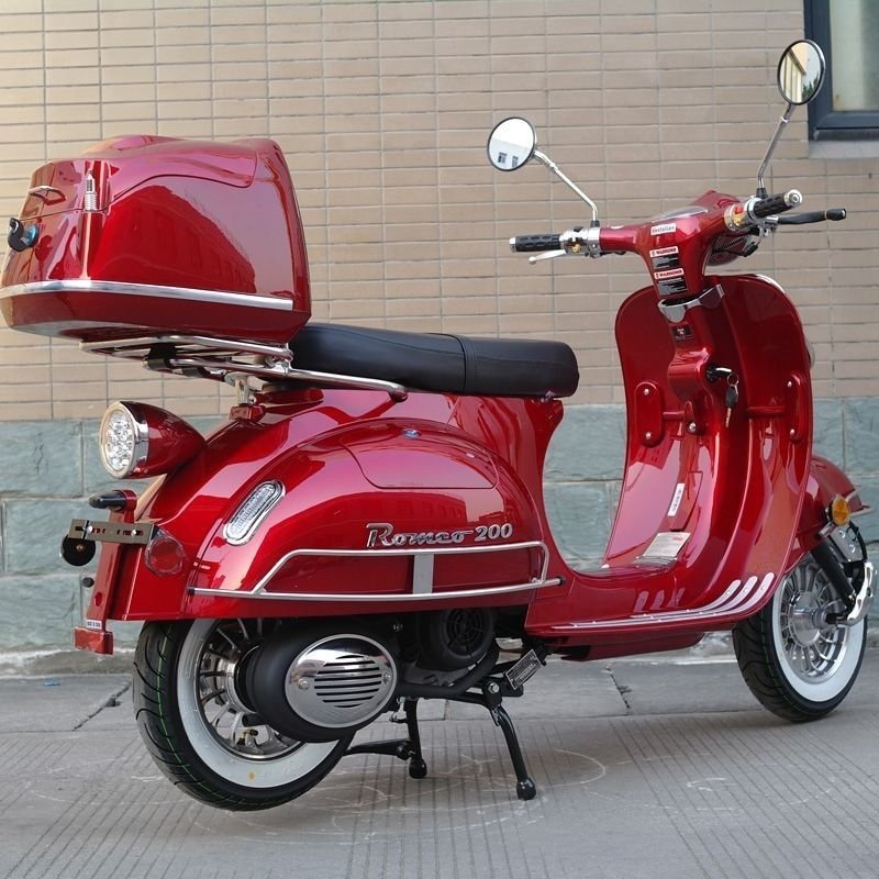 Dongfang Romeo 200cc Retro Moped Scooter, Automatic CVT, High-Power Engine - Image 8