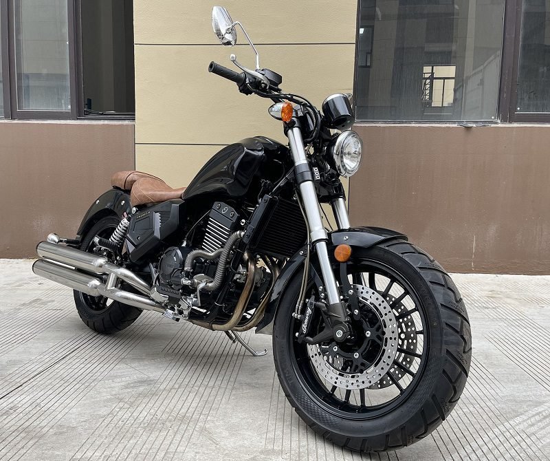Vitacci Cruizer 250cc Motorcycle, 4-Stroke, 2-Cylinder, Water-Cooled Engine, Electric Start, Aluminum Wheels - Image 4